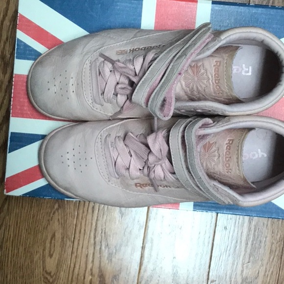 Reebok Freestyle Shoes - Picture 1 of 6